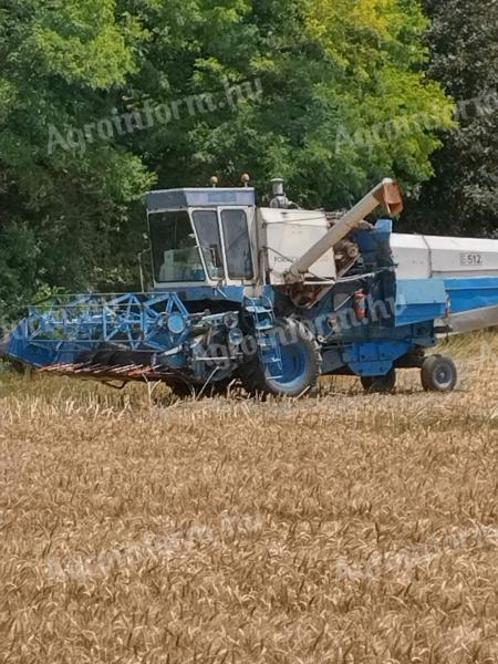 Fortschritt E512 combine for sale
