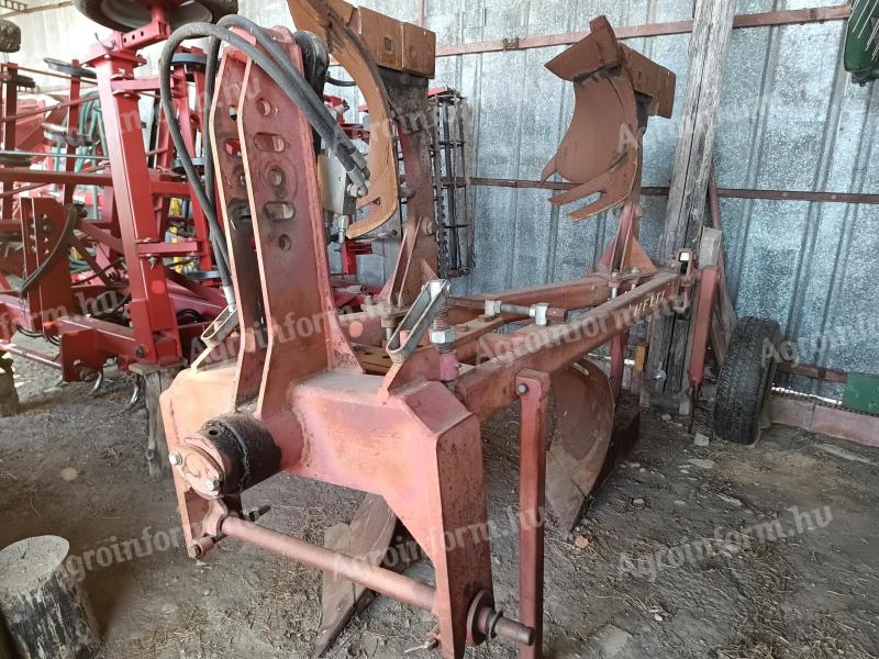 Helti 2 head alternating rotary plough