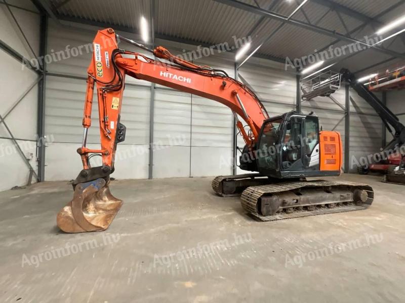 Hitachi ZX 225 US LC-6 / 2017 / 9 654 hours / Leasing from 20%