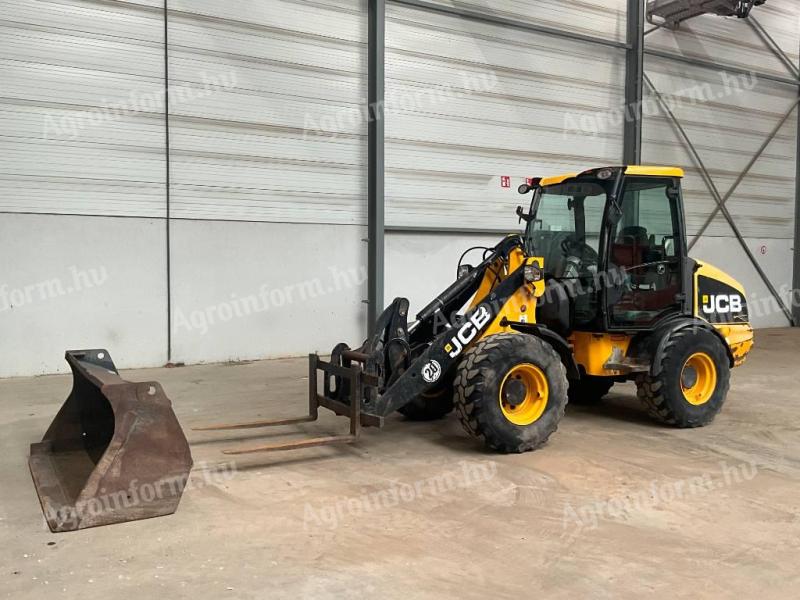 JCB 406 B / 2012 / 4 844 hours / Leasing from 20%