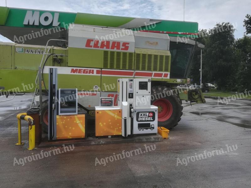 Claas kombájn Mega 208