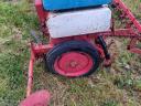 Seeder for small seeds