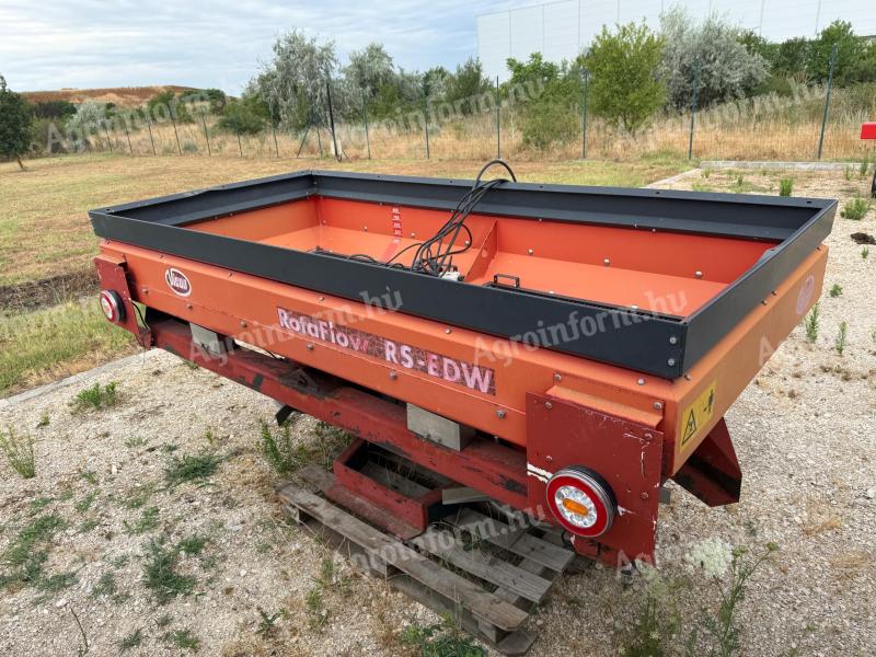 Vicon Rotaflow RS-EDW suspended fertiliser spreader
