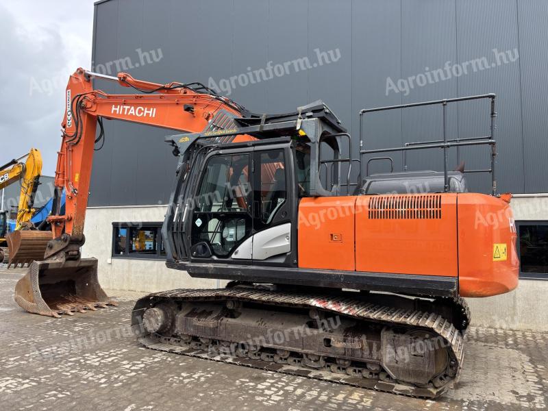 Hitachi ZX210LC-6 / 2018 / 9630 hours / Leasing from 20%