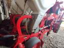 Agrion 6 row seed drill per seed