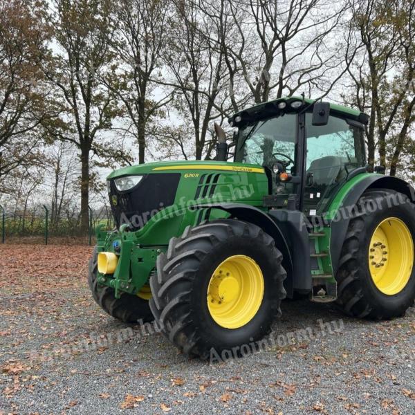 John Deere 6210R