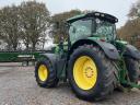 John Deere 6210R