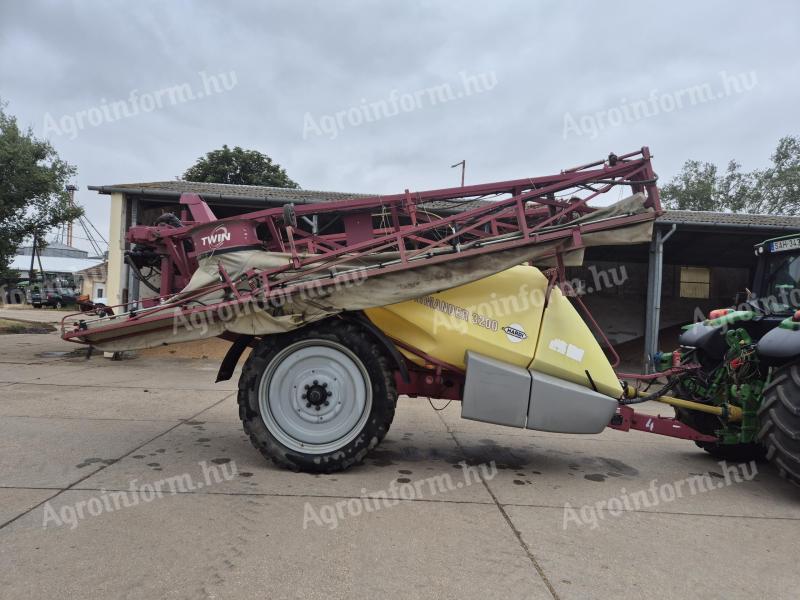 Hardi Commander 3200 l 24 m