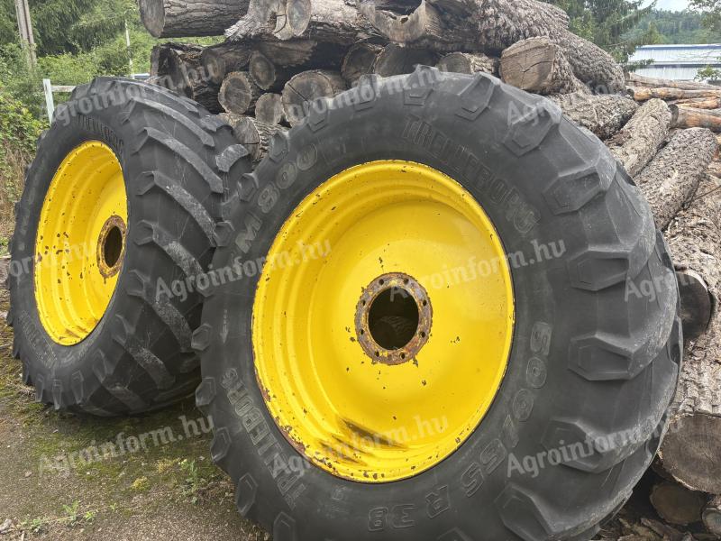 Kompletträder zu verkaufen John Deere