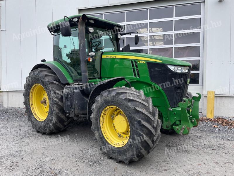 John Deere 7215R Command Quad + ikerkerék