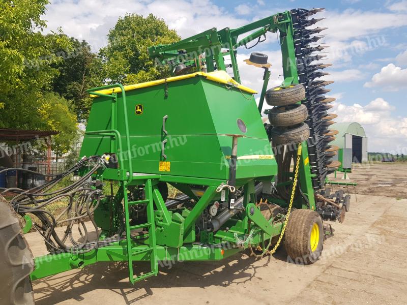 John Deere 740A
