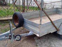 2,3 t együttes tömegű utánfutó, pótkocsi