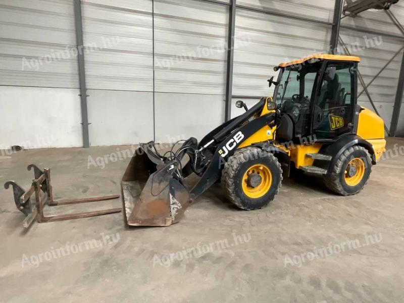 JCB 409 / 2011 / 3 367 üzemóra / Lízing 20%-tól