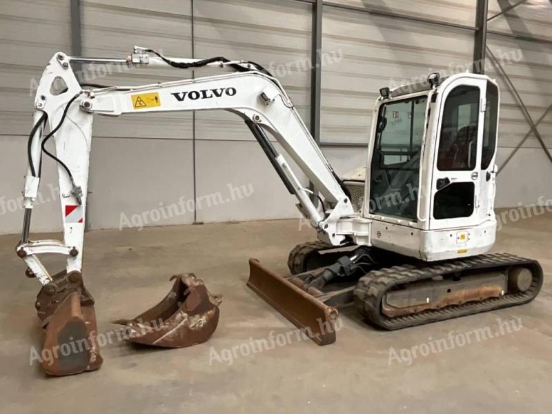 Volvo ECR 58 D / 2014 / 3.389 üzemóra / Lízing 20%-tól