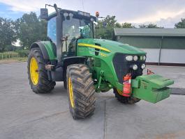 John Deere 7830