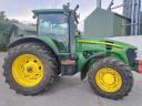 John Deere 7830