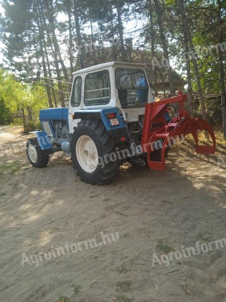 ZT 303 tractor with log catcher for sale