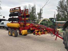 Vaderstad Carrier 650 rövidtárcsa aprítóhengerrel