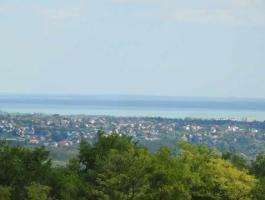 Balaton közelében eladó telek
