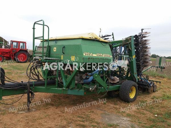 John deere 740a keresek