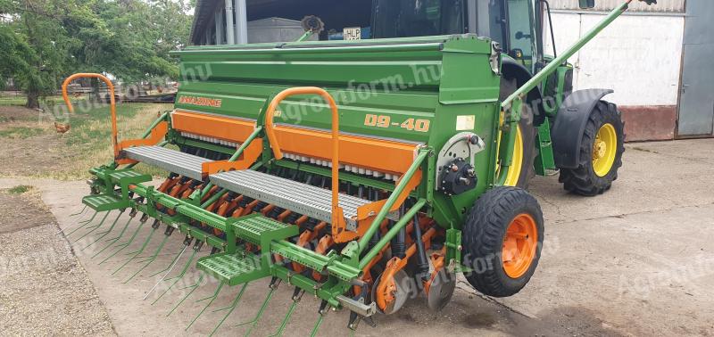 Amazone D9-40 grain drill for sale