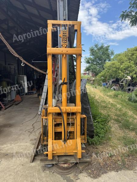 Forklift tower