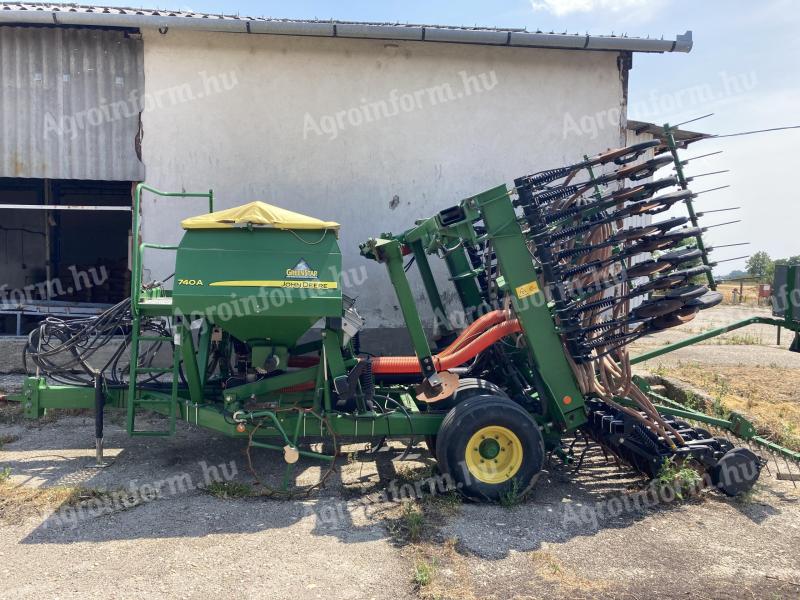 Secí stroj John Deere