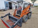 LOCUST L752 loading machine