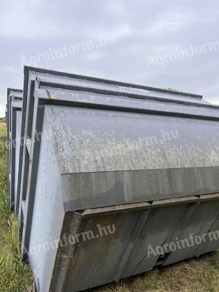 Grape shipping container with slate