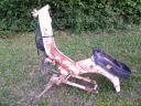 SACHS 2DK type, manual small engine, incomplete, as-found condition, for sale very cheap