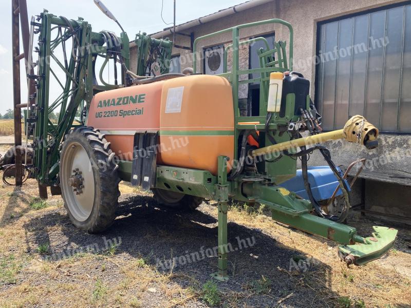 Amazone field sprayer