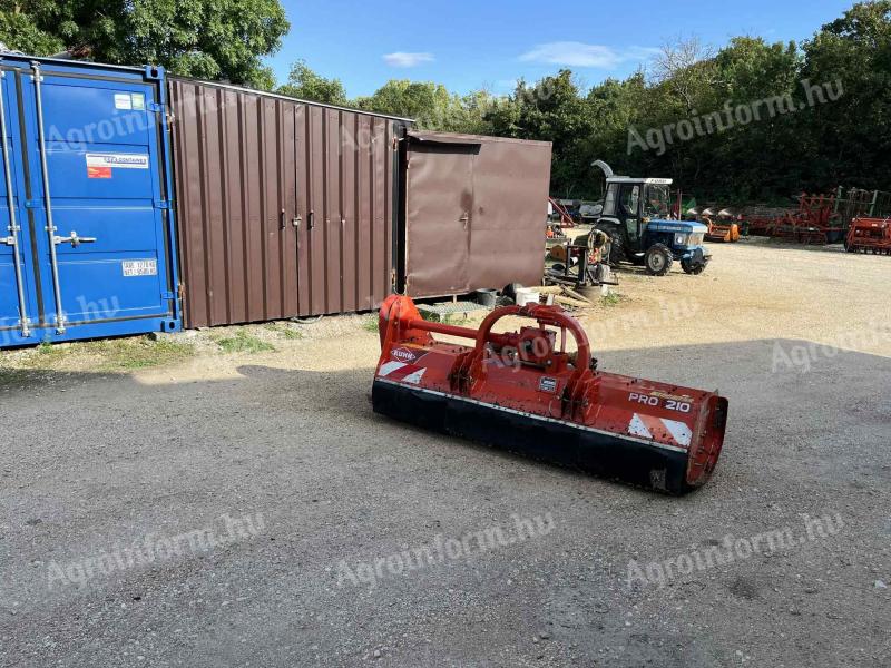 Kuhn PRO 210 "Y" knife front mulcher