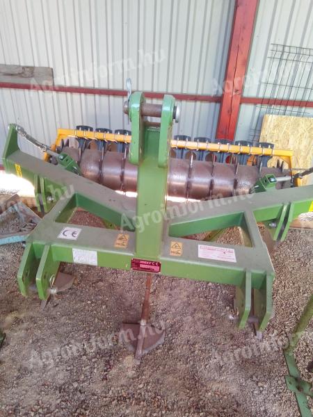 Soil stripper