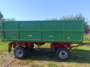 Auto-tipping trailer