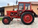 Běloruský traktor MTZ 82