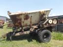 Tornado 5 M fertilizer spreader for sale