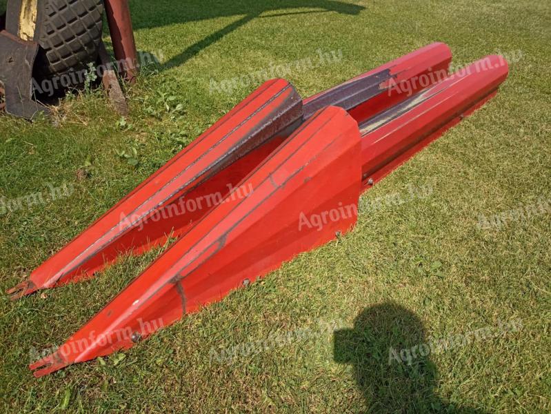 Oros maize table with lateral row divider