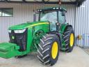 John Deere 8270R