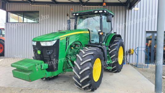 John Deere 8270R