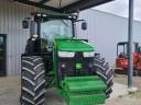 John Deere 8270R