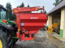 Kuhn M863 fertilizer spreader