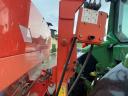 Kuhn M863 fertilizer spreader