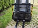 Nissan forklift with 1.5 t capacity, gas powered, low mounted tower, 330 cm lifting height, equipped with side shift