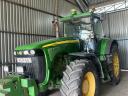 John Deere 8220