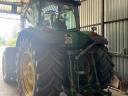 John Deere 8220
