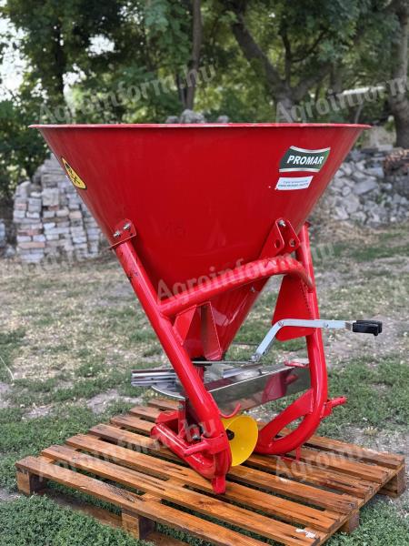 Fertilizer spreader