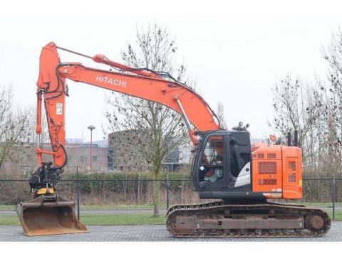 Hitachi ZX225 USRLC-6 | Rototilt / 2018 / 9 534 üzemóra / Lízing 20%-tól