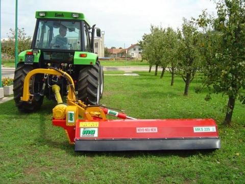INO MKS 225 Plus rézsű szárzúzó készletről