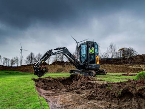Hyundai HX25AZ minikotró akció