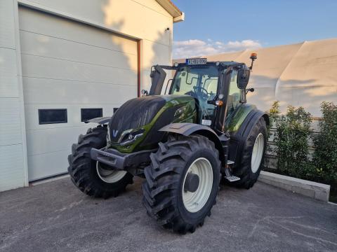 Valtra T235A